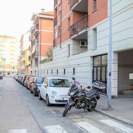 Casa Spezia - Metro Vicina, Wi-Fi Rapido & Netflix Apartment Turin Bagian luar foto