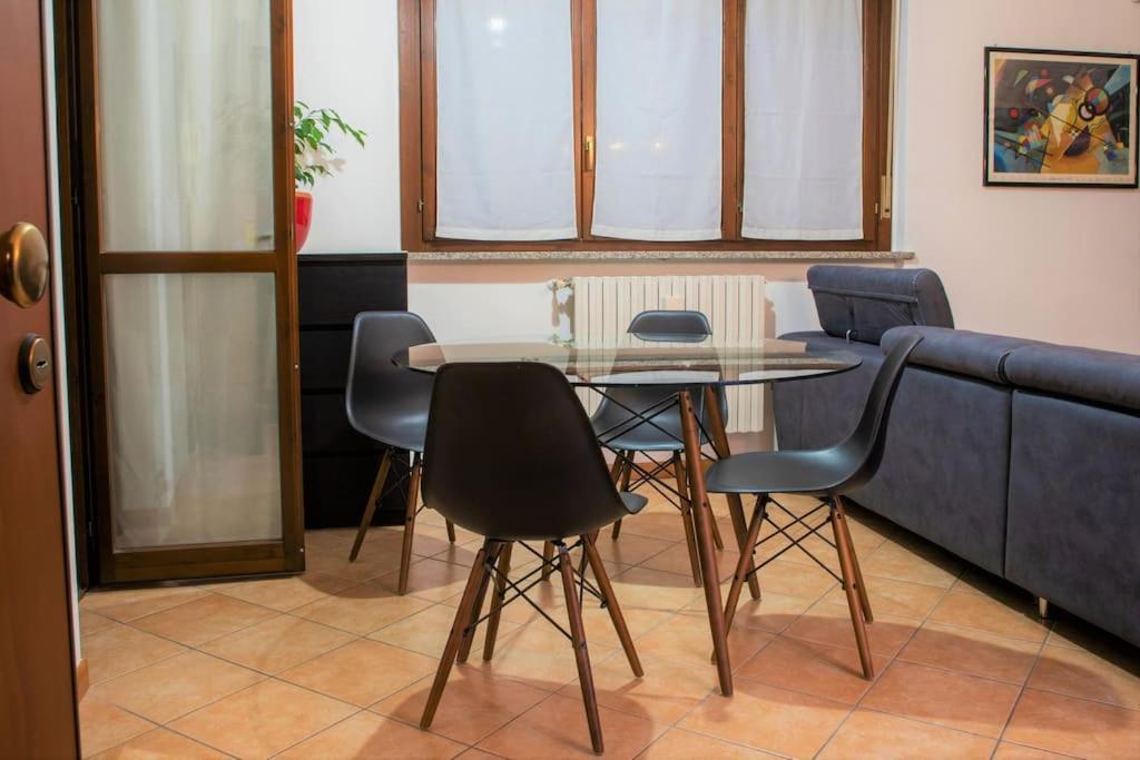 Casa Spezia - Metro Vicina, Wi-Fi Rapido & Netflix Apartment Turin Bagian luar foto
