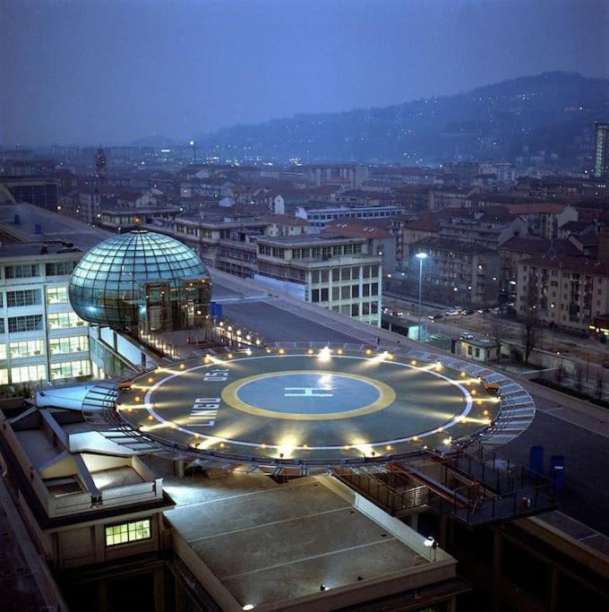 Casa Spezia - Metro Vicina, Wi-Fi Rapido & Netflix Apartment Turin Bagian luar foto