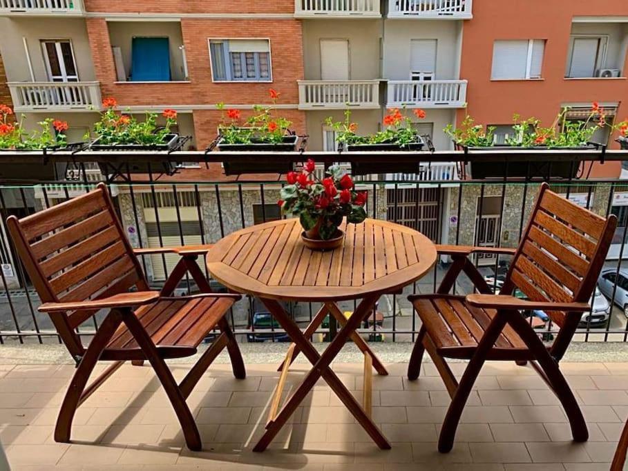 Casa Spezia - Metro Vicina, Wi-Fi Rapido & Netflix Apartment Turin Bagian luar foto