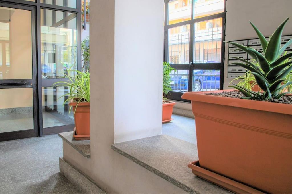 Casa Spezia - Metro Vicina, Wi-Fi Rapido & Netflix Apartment Turin Bagian luar foto